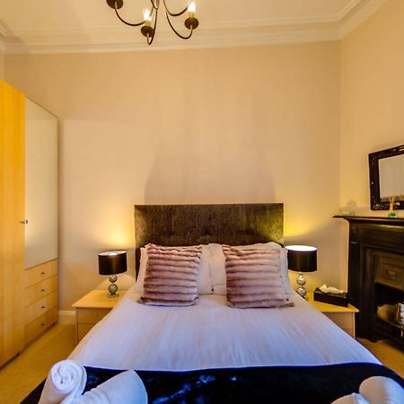 Joivy Spacious Apartment Next To The Meadows Edinburgh Exterior foto